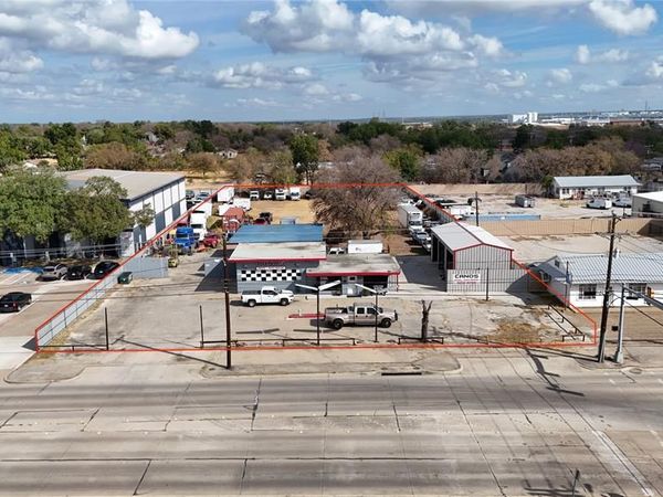 8212 White Settlement Road , White Settlement, TX 76108