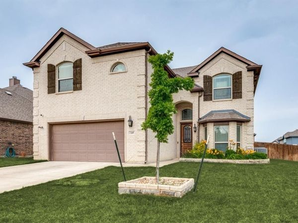 249 Noble Nest Drive, Midlothian, TX 76065