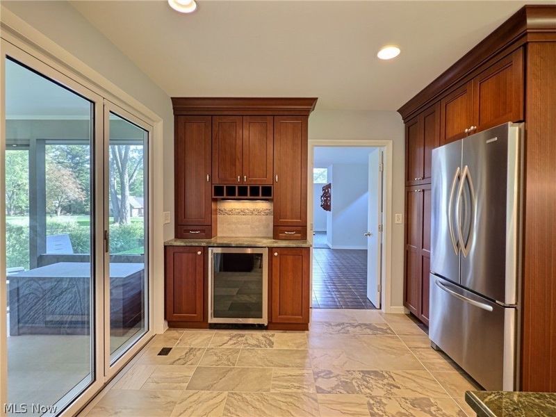 2025 Lyndway Road, Lyndhurst, OH 44121 Photo 12