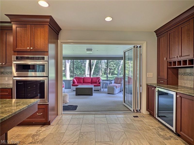 2025 Lyndway Road, Lyndhurst, OH 44121 Photo 13