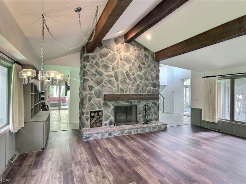 2025 Lyndway Road, Lyndhurst, OH 44121 Photo 8