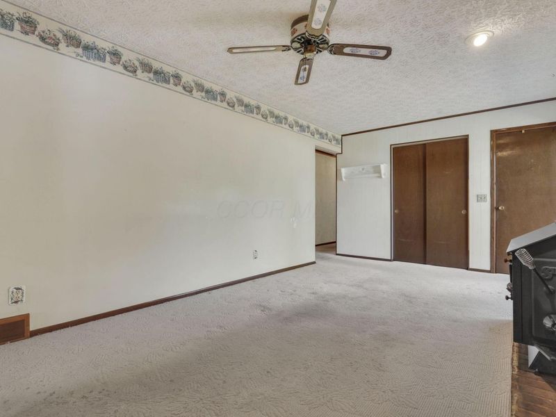 261 Wendell Road SW, Etna, OH 43068 Photo 4