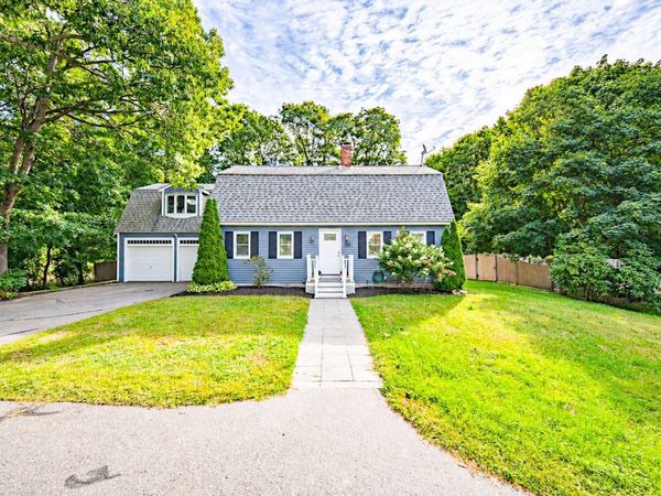 451 County Rd, Bourne, MA 02559