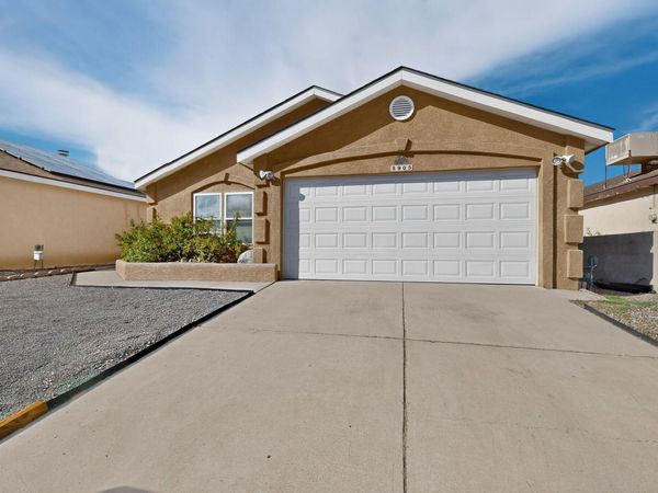 8905 Odin Road SW, Albuquerque, NM 87121