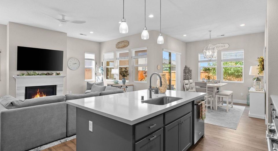 2250 Newberry Way, Sparks, NV 89436 Photo