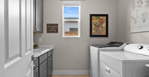 2250 Newberry Way, Sparks, NV 89436 Photo