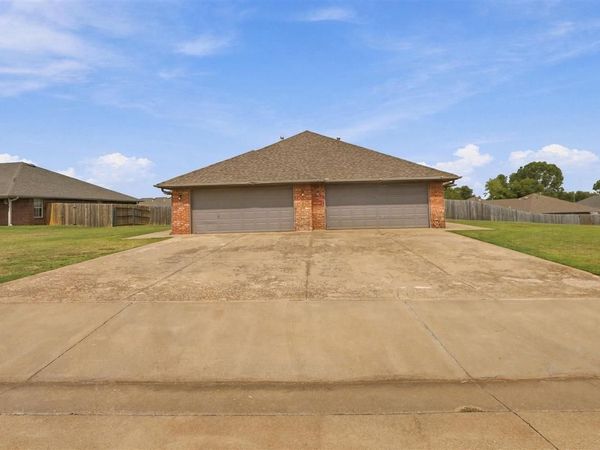 1610-1612 W 22nd Avenue, Stillwater, OK 74074