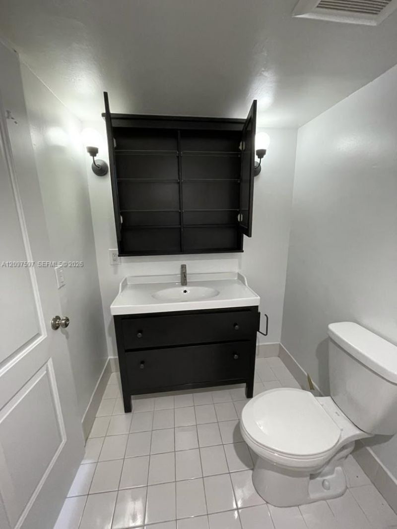 4160 NW 79th Ave, Unit 1F, Doral, FL 33166 Photo