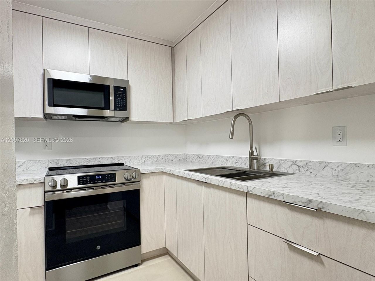 7711 SW 56th St, Unit 208A, Miami, FL 33155 Photo
