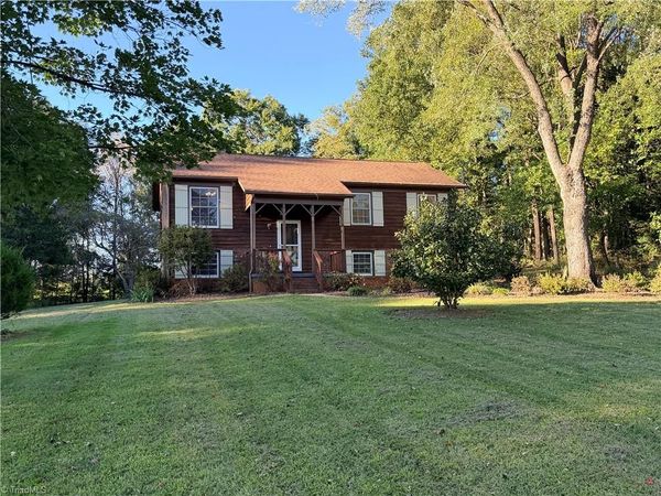 165 Country Lane , Millers Creek, NC 28651