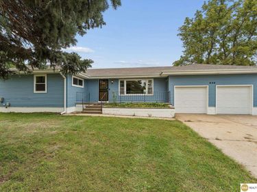909 Jewell Street, Bellevue, NE 68005