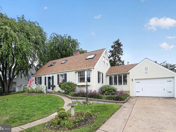1141 ELWOOD AVENUE, ANDALUSIA, PA 19020