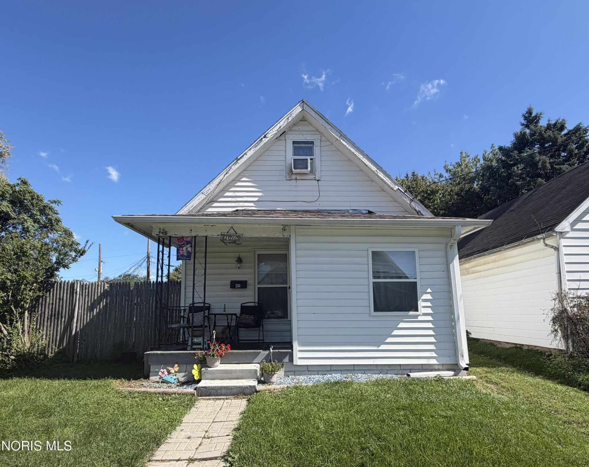 251 Spring Grove Avenue, Toledo, OH 43605 Main Photo