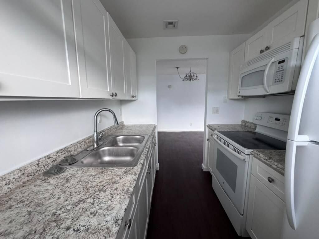 113 E Tiffany Drive, Unit 4, Mangonia Park, FL 33407 Photo
