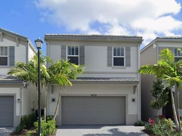 4834 NW 48th Terrace, Tamarac, FL 33319
