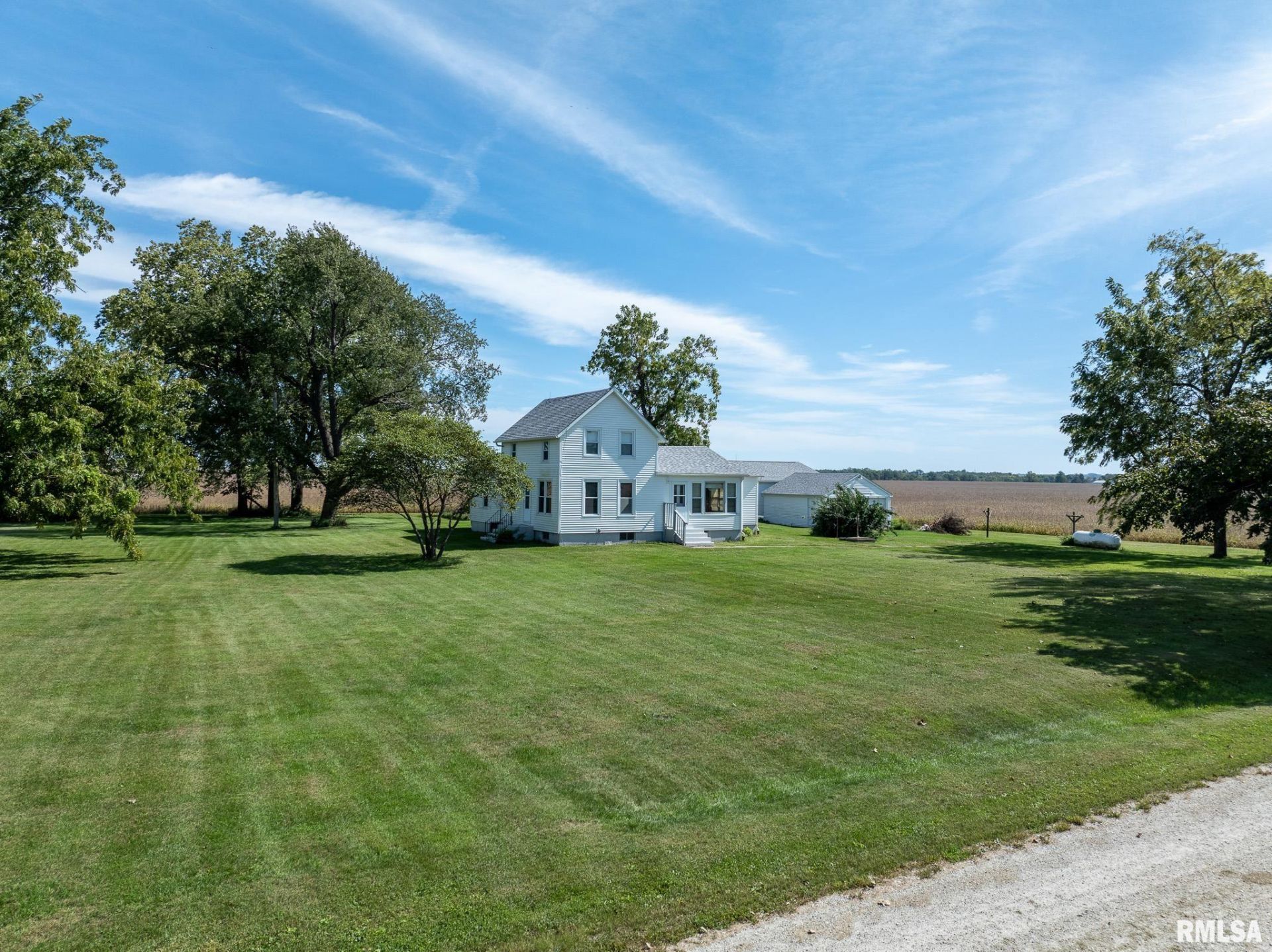 35447 N Coal Creek Road, London Mills, IL 61544 Main Photo