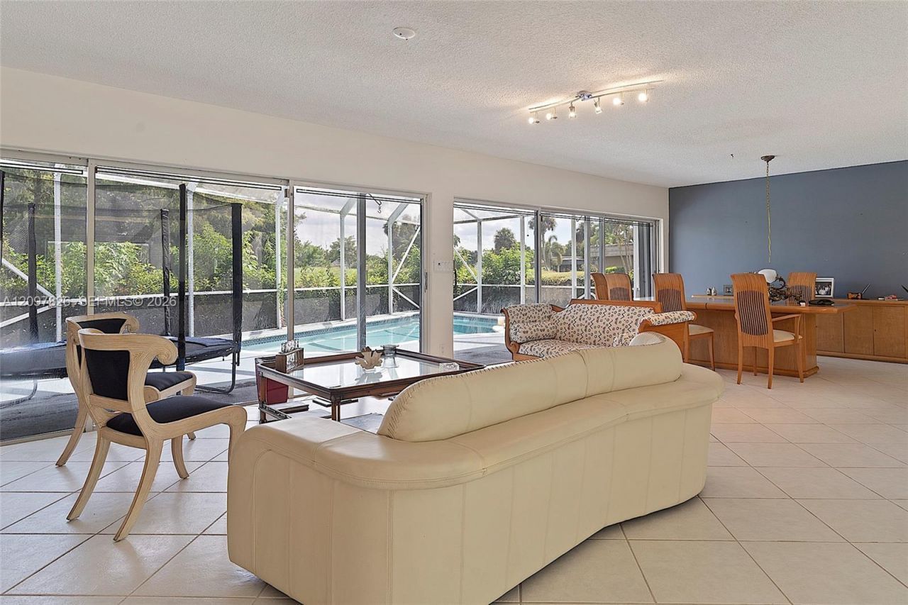 5010 Banyan Ln , Tamarac, FL 33319 Photo