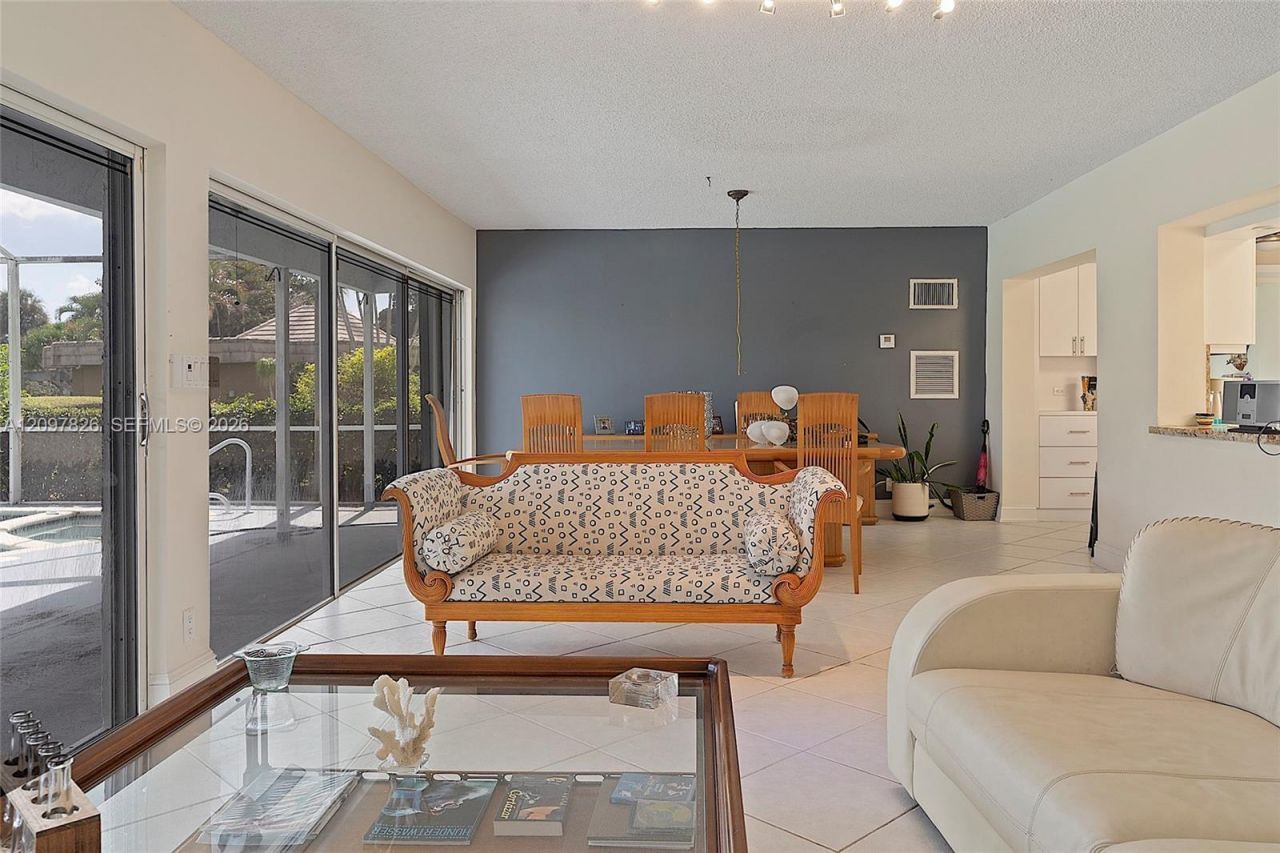 5010 Banyan Ln , Tamarac, FL 33319 Photo
