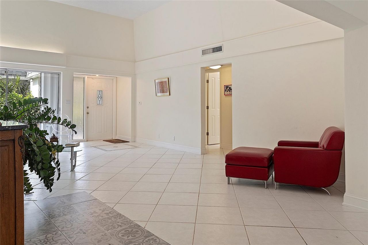 5010 Banyan Ln , Tamarac, FL 33319 Photo