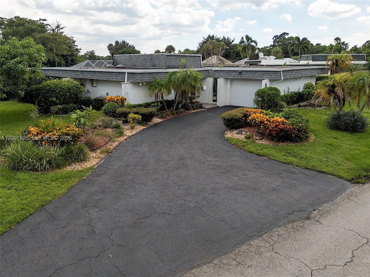 5010 Banyan Ln , Tamarac, FL 33319 Photo