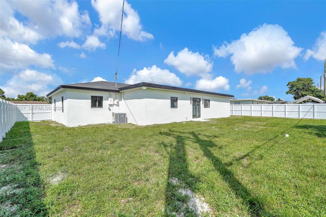 17165 NW 41st Ave, Miami Gardens, FL 33055 Photo