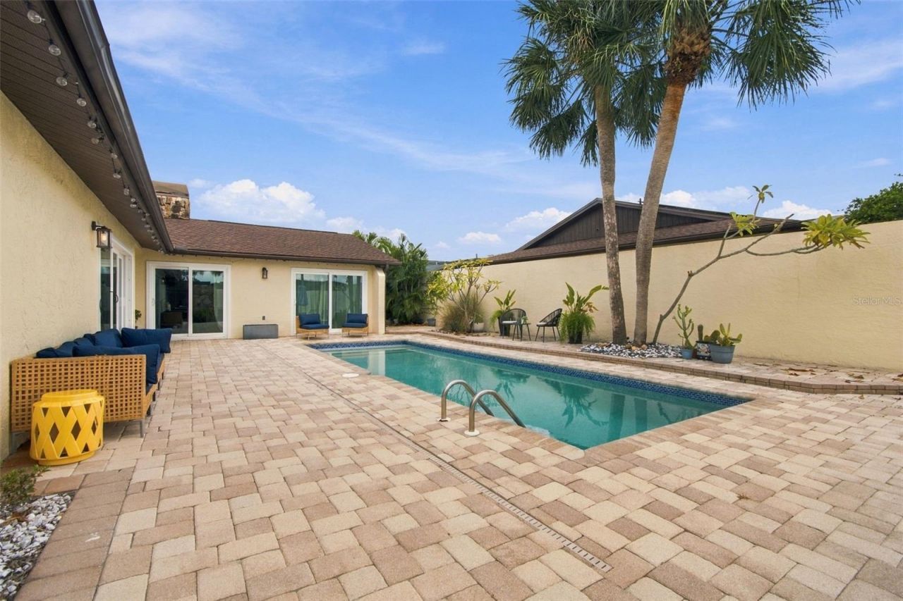5041 Paloma Drive, Tampa, FL 33624 Photo