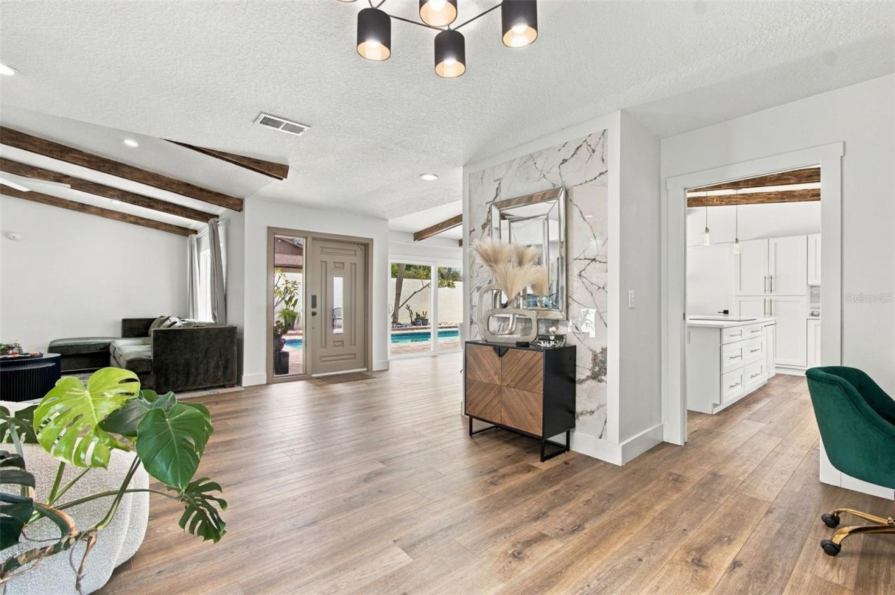 5041 Paloma Drive, Tampa, FL 33624 Photo