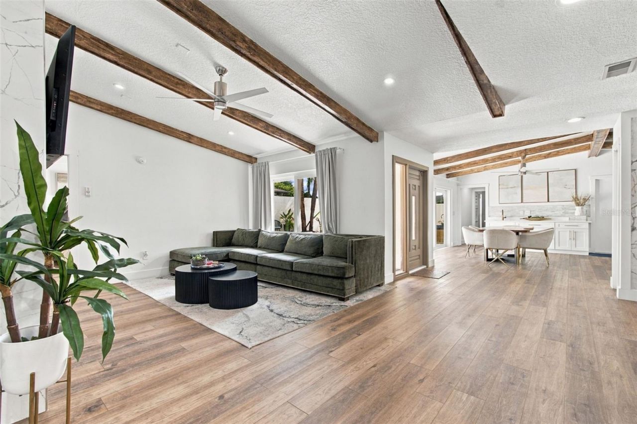 5041 Paloma Drive, Tampa, FL 33624 Photo