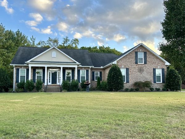 100 Ellis Park, Lebanon, TN 37087