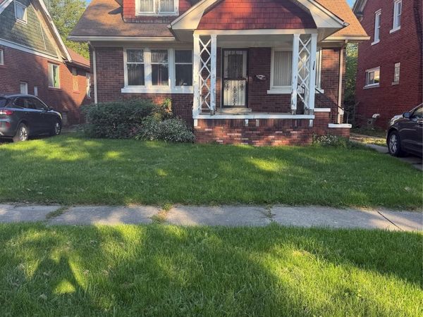 12634 Pinehurst Street, Detroit, Mi 48238
