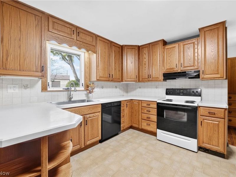 1645 Westwood Circle, Wooster, OH 44691 Photo 8