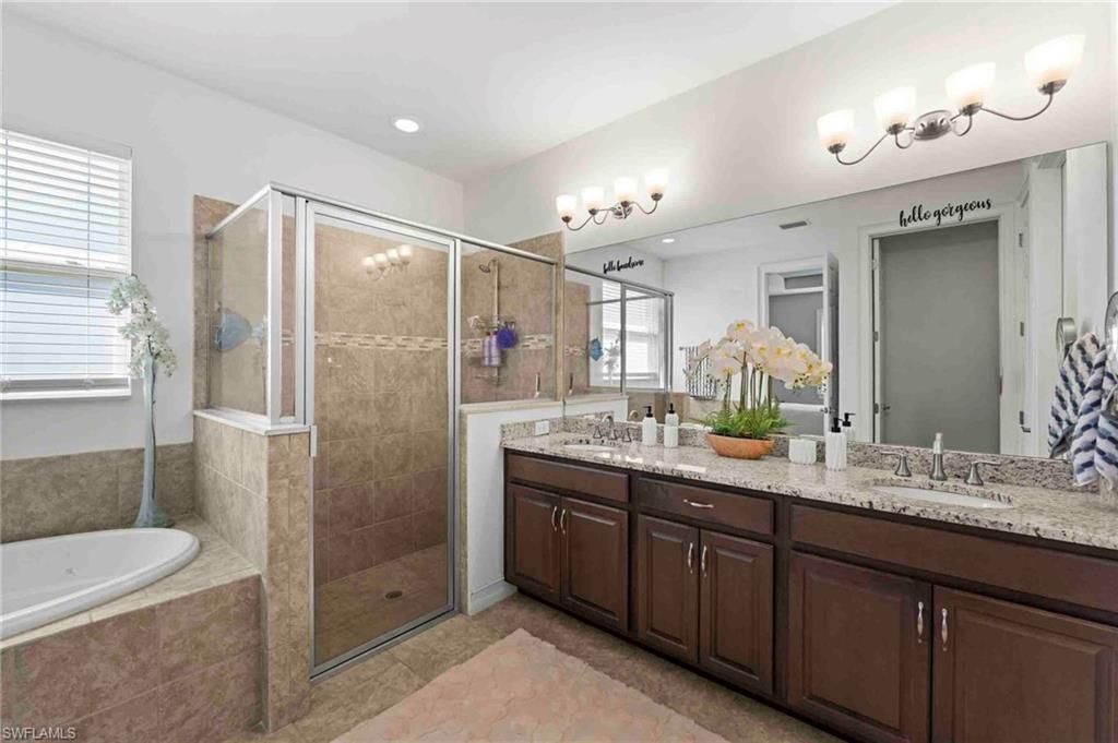 3069 Amadora Cir, Cape Coral, FL 33909 Photo