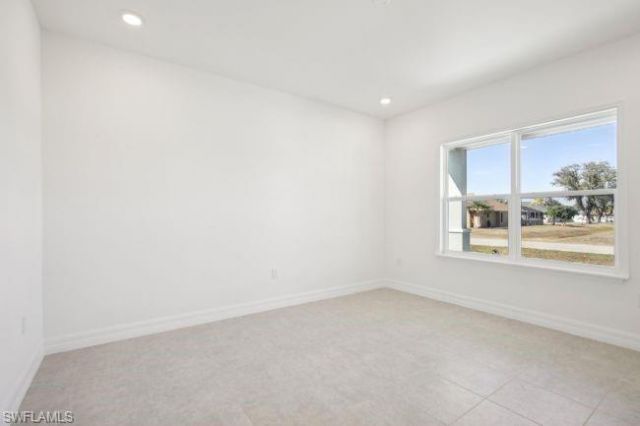 1946 NE 15th St , Cape Coral, FL 33909 Photo