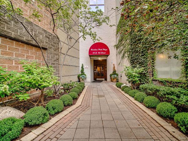 40 E 9th Street , Unit 1809, Chicago, IL 60605
