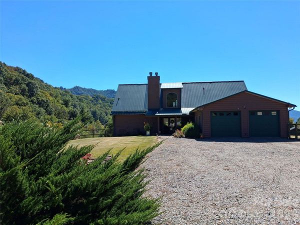 101 Trinity Drive, Clyde, NC 28721