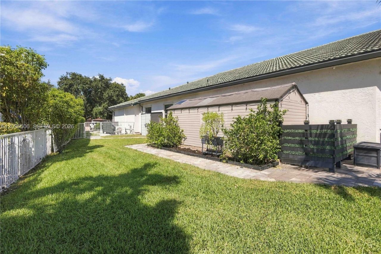 5421 SW 185th Ter, Miramar, FL 33029 Photo