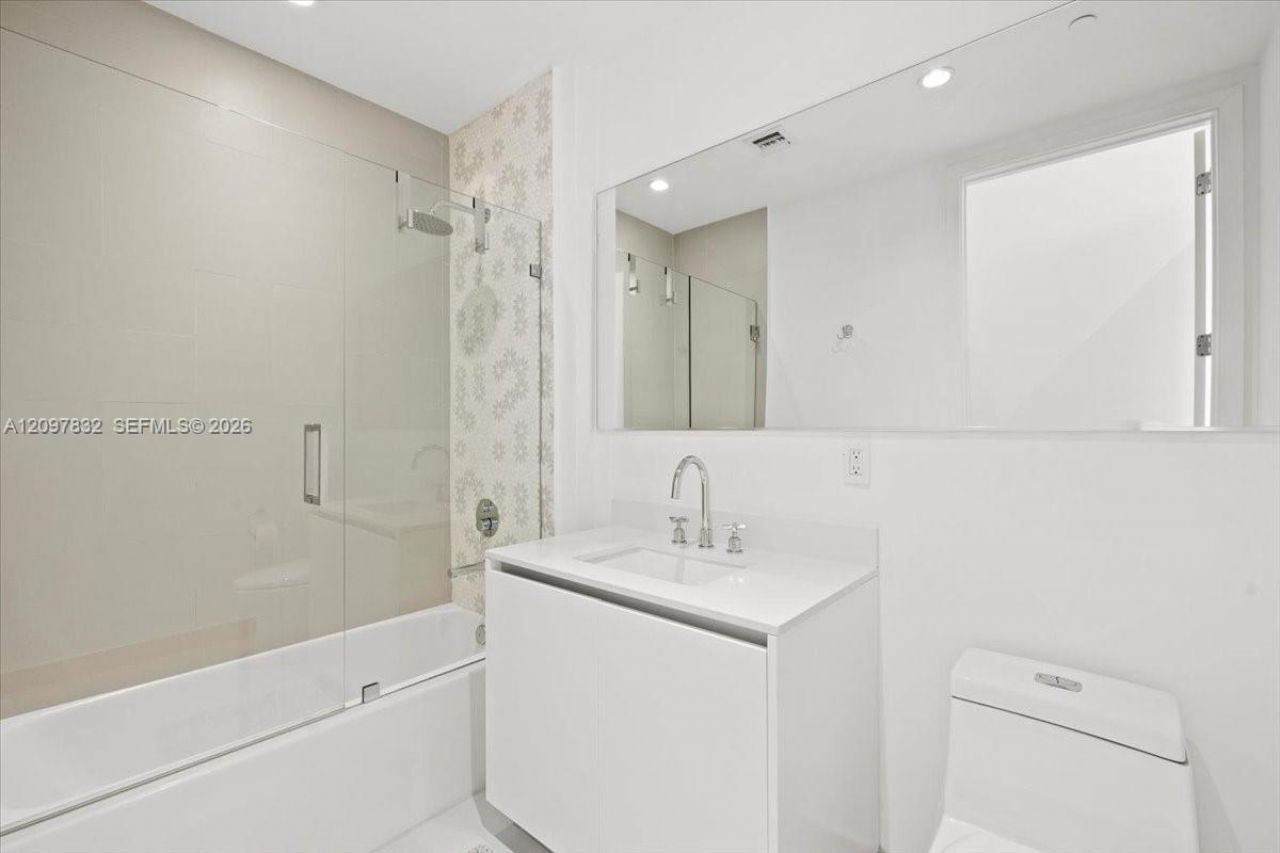 2821 S Bayshore Dr, Unit 6B, Miami, FL 33133 Photo