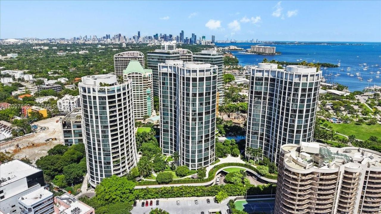 2821 S Bayshore Dr, Unit 6B, Miami, FL 33133 Photo
