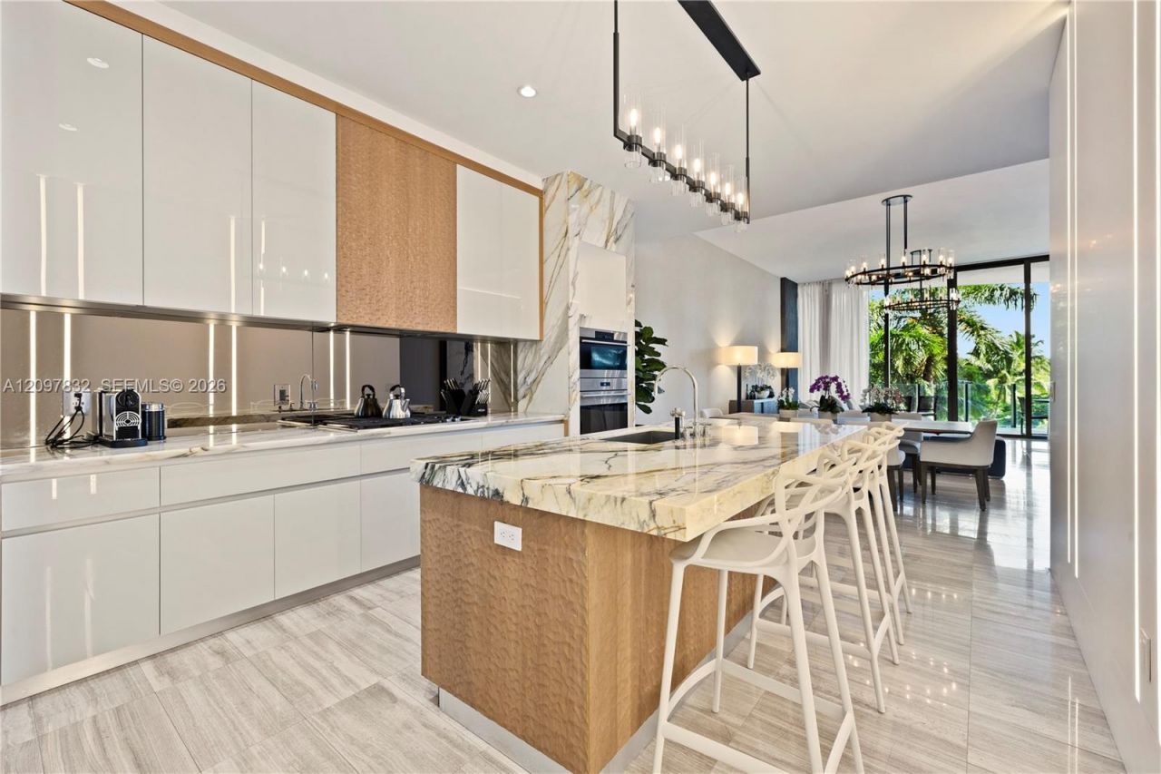2821 S Bayshore Dr, Unit 6B, Miami, FL 33133 Photo