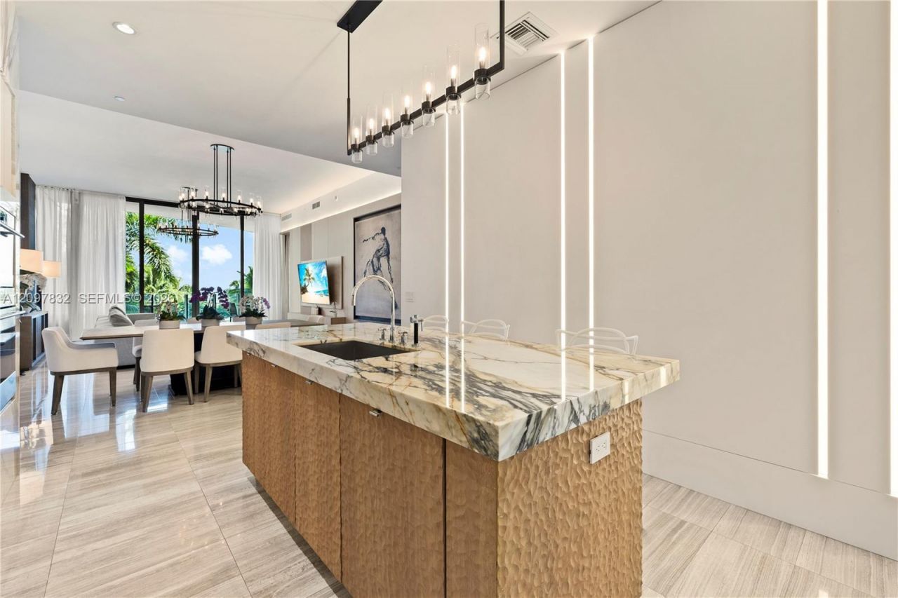 2821 S Bayshore Dr, Unit 6B, Miami, FL 33133 Photo