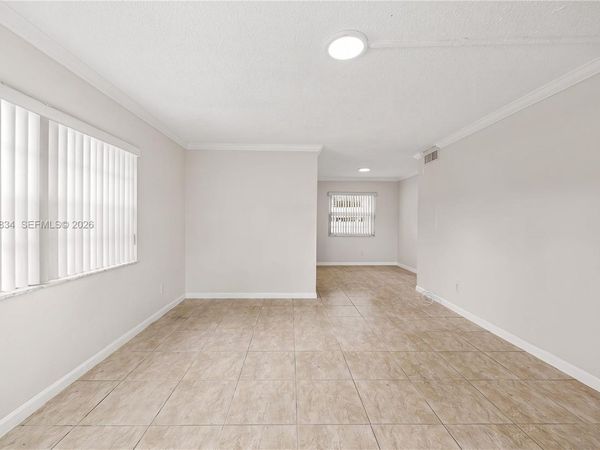 4933 Hollywood Blvd , Unit 101, Hollywood, FL 33021
