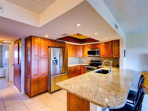 4906 Victoria DR , Unit 413, CAPE CORAL, FL 33904