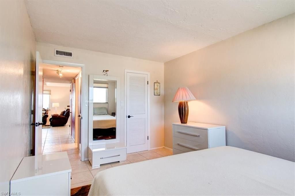4906 Victoria Dr , Unit 413, Cape Coral, FL 33904 Photo
