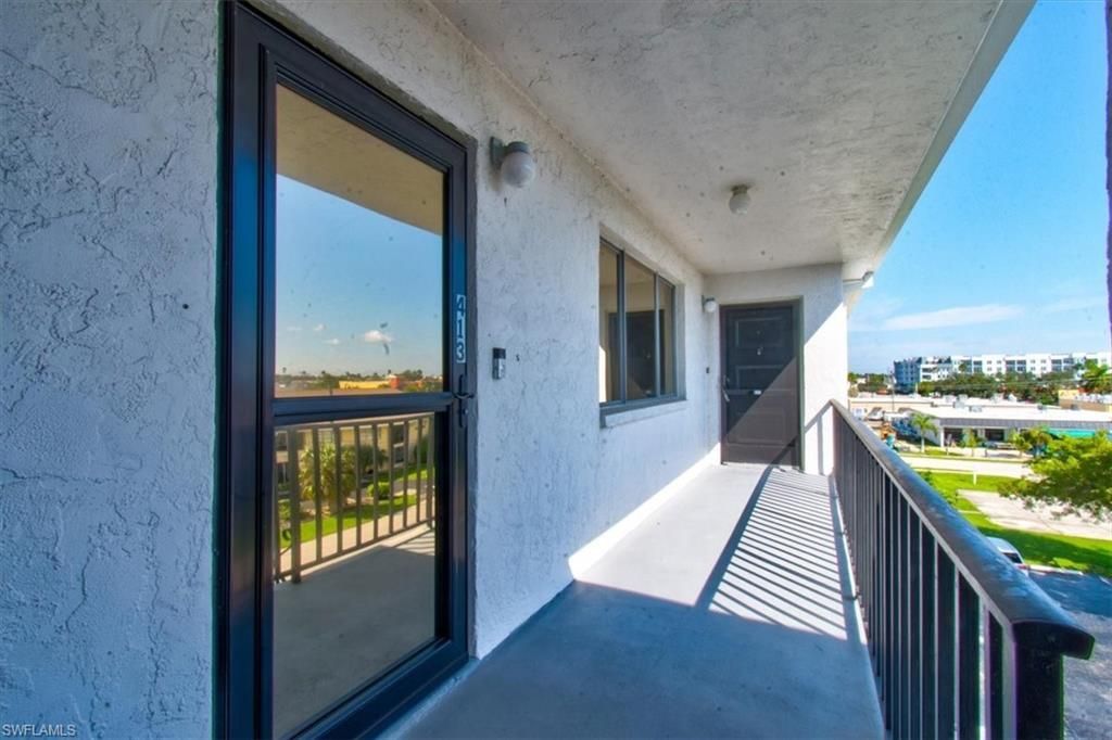 4906 Victoria Dr , Unit 413, Cape Coral, FL 33904 Photo