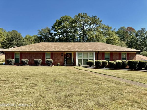 1322 Canterbury Lane, Jackson, MS 39212
