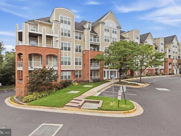 8181 CARNEGIE HALL COURT, Unit 203, VIENNA, VA 22180