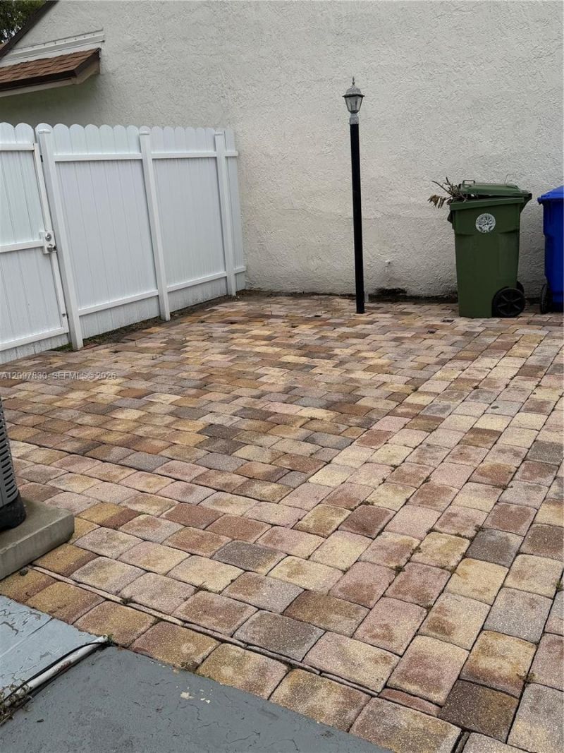 8630 SW 15th St, Unit 8630, Pembroke Pines, FL 33025 Photo