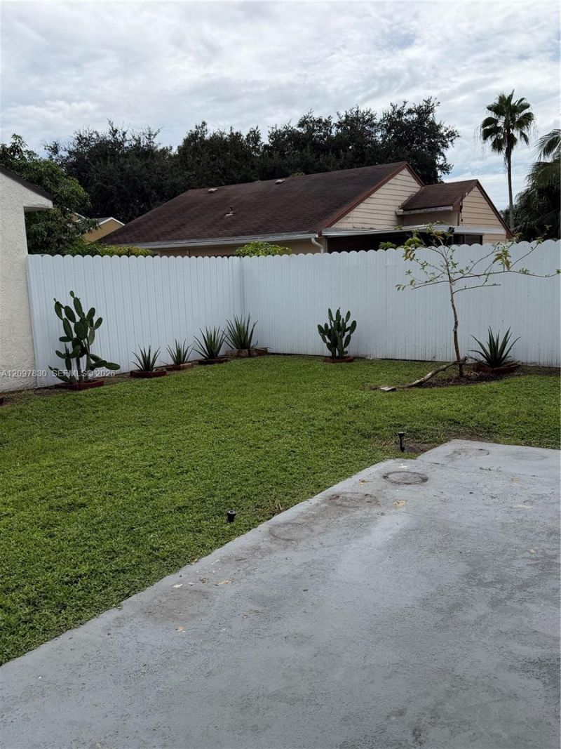8630 SW 15th St, Unit 8630, Pembroke Pines, FL 33025 Photo