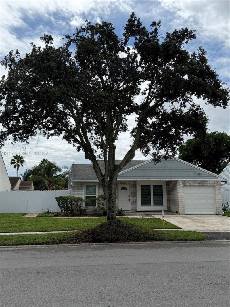 8630 SW 15th St, Unit 8630, Pembroke Pines, FL 33025 Photo