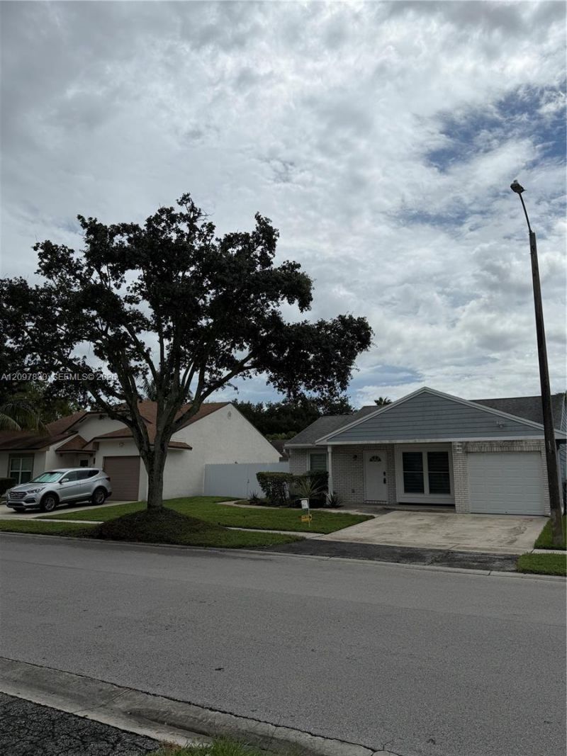 8630 SW 15th St, Unit 8630, Pembroke Pines, FL 33025 Photo